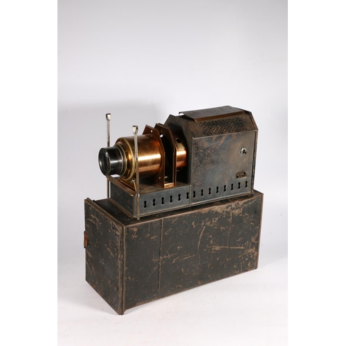 407 - Houghton-butcher projector, 22cm, with traveling case and collection of glass slides.