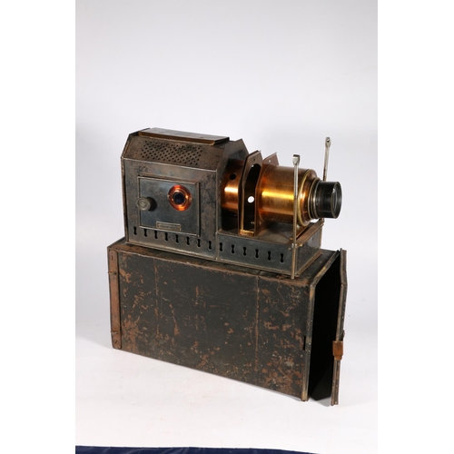 407 - Houghton-butcher projector, 22cm, with traveling case and collection of glass slides.