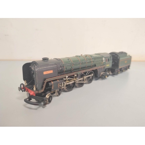 131 - Hornby Railways. Four boxed 00 gauge models to include BR 'Britannia' Class 7P6F 4-6-2 steam locomot... 