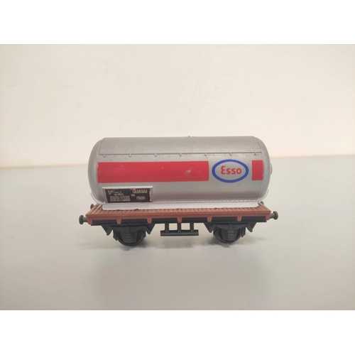 133 - Box of 00 gauge goods wagons and tankers comprising of issues from Lima, Tri-ang, Fleischmann etc to... 