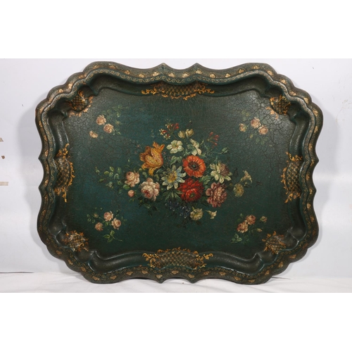 640A - 19th c. papier-mâché tray in green and hand painted in gold gilt, 63 x 87cm.