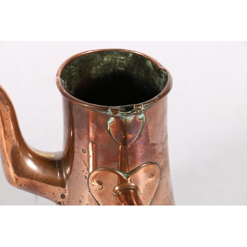 645A - George III copper chocolate pot with cover, the tapered and waisted body with heart shape attachment... 