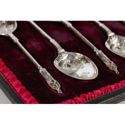 650A - Mappin & Webb silver apostle spoons, Sheffield 1918, original box with purple velvet and fuchsia... 