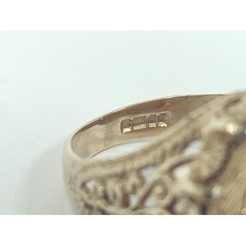 17 - Half sovereign ring 1912, in 9ct gold detachable mount, size 'O'.