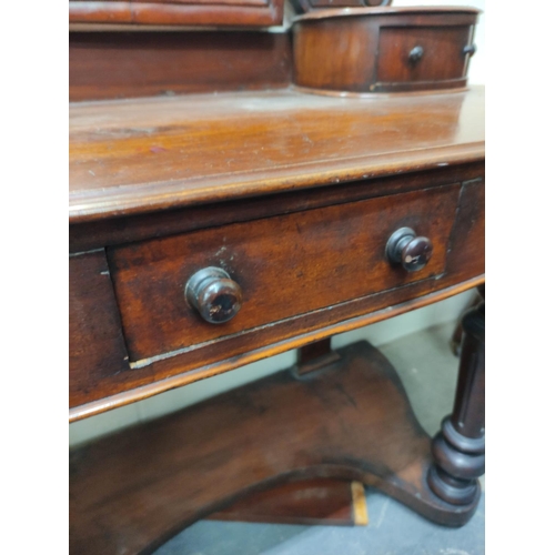 362 - Victorian mahogany bow front dressing table, with swing mirror above two small drawers with a furthe... 