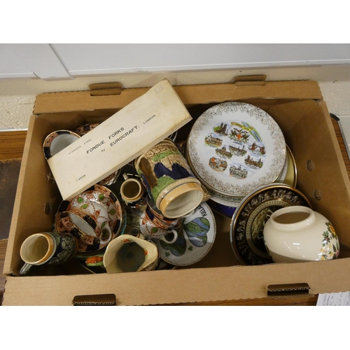 175 - Box of sundries including plates, mugs, jugs, etc.
