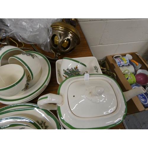 192 - Spode part Christmas pattern tea set.