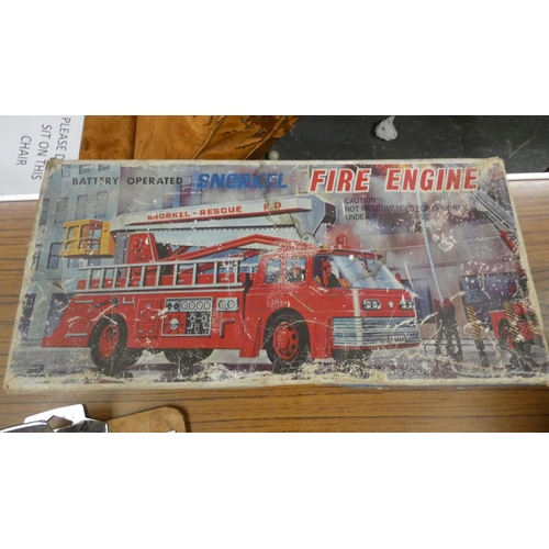 269 - Battery operated tin plate Snorkel Fire Engine.