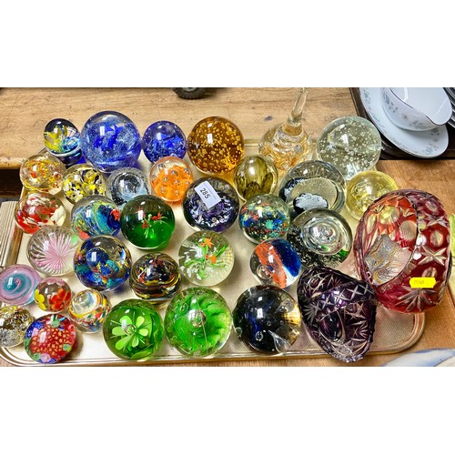 285 - Large collection of various paperweights