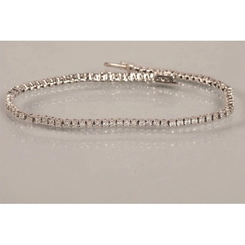 66 - 9ct white gold Diamond tennis bracelet20 cm long