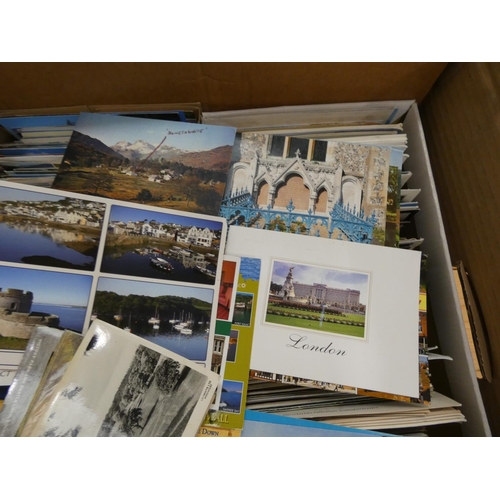 401 - Box of postcards including subjects of Morecambe, London, UK, etc.