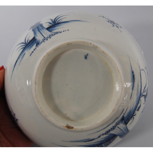 256 - 18th century porcelain sugar bowl, c. 1775, Probably by Worcester, blue underglaze in the 'Waiting C... 