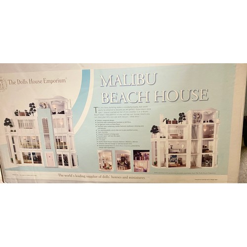 603 - Malibu dolls houses and accessories