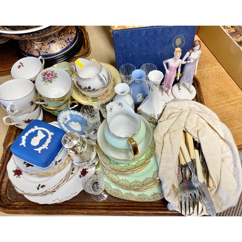 238 - A Collingwood part tea set, three pieces of wedgwood, coronation stamps 1953, and other decorative i... 