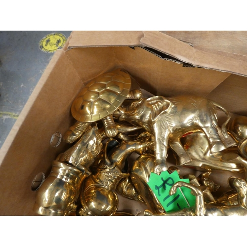 538 - Box of brass to include horses etc.