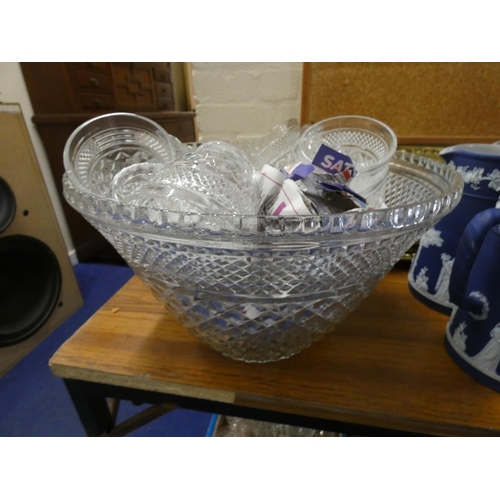 600 - Cut glass punch bowl with cups