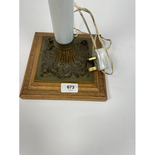 673 - Antique table lamp (electrical testing / re-wiring required).