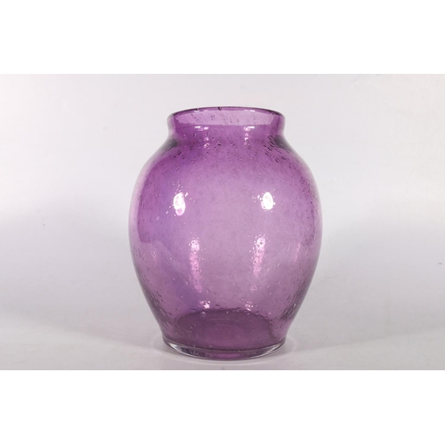 85 - 20th century purple art glass vase in the manner of Ysart glass, polished pontil, 22cm.