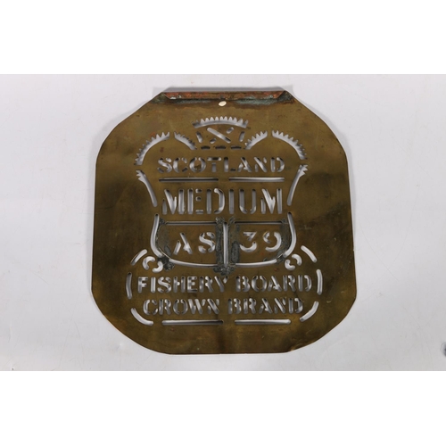 90 - Pierced brass fish barrel stencil: 'SCOTLAND MEDIUM AS 39FISHERY BOARDCROWN BRAND'Measures 29cm.... 