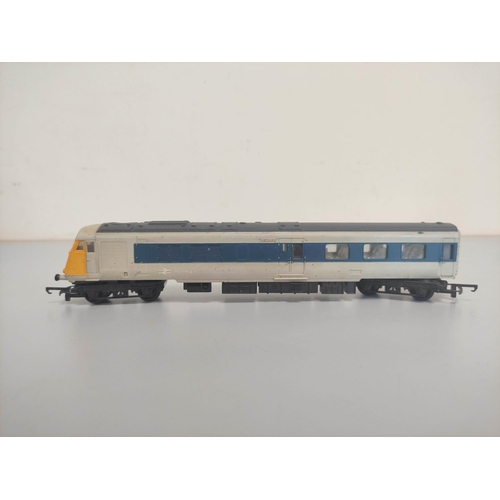 102 - Box of 00 gauge locomotives, rolling stock and components, comprising mostly of issues by Triang to ... 