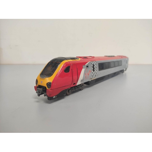 103 - Bachmann. Two 00 gauge Bachmann Branchline 32-602 Class 220 Voyager locomotives and tenders, a boxed... 