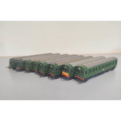 112 - Box of 00 gauge rolling stock comprising of eight Tri-ang R167/8 DMU Power Cards M79628, four Tri-an... 