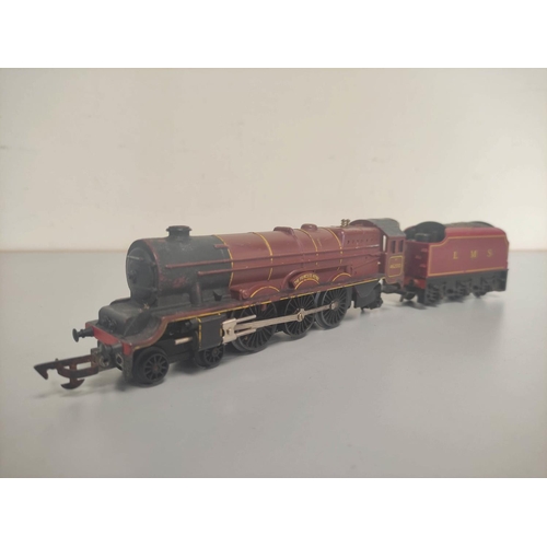 113 - Box of 00 gauge locomotives and rolling stock comprising of Tri-ang Class 4-6-2 