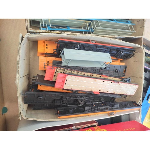 84 - Box of 00 gauge rolling stock and components, to  include car transporters to include Lima 9050, fla... 