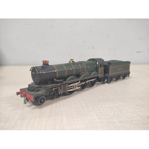 87 - Four 00 gauge Hornby Dublo locomotives and tenders to include EDLT20 Castle Class 4-6-0 'Bristol Cas... 