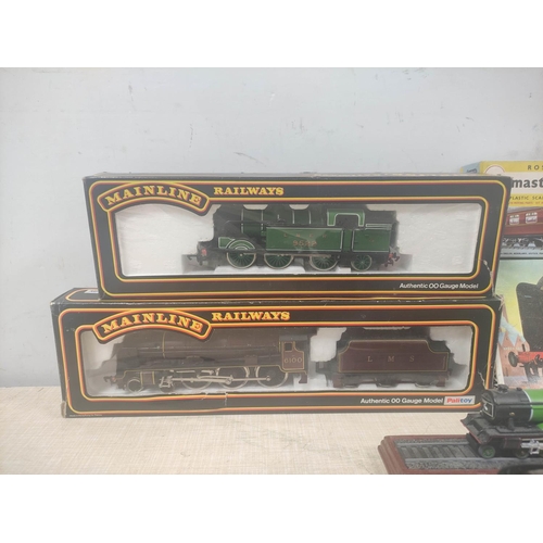 91 - Box of 00 gauge locomotives and components to include a boxed Mainline 37060 Rebuilt Scot Class 'Roy... 