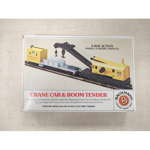 98 - Bachmann. Five boxed 00 gauge models to include Bachmann Spectrum Self Propelled Ballast Regulator 1... 