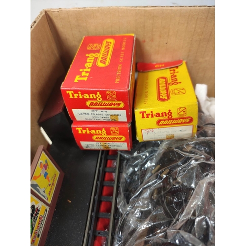 99 - Triang Railways. Box of 00 gauge model railway track and components to include curved track R195 etc... 