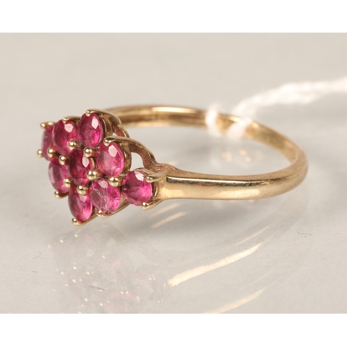 104 - Ladies 9 ct gold gem set dress ring