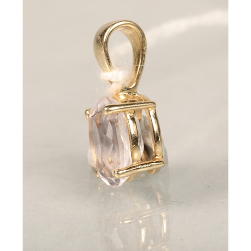 98 - 10ct gold gem set pendant