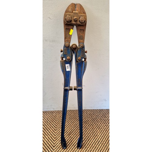 512 - Large pair of Record bolt cutters 936 approx 90cm tall