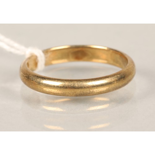 130 - 9ct gold wedding band weight  2.4 grams