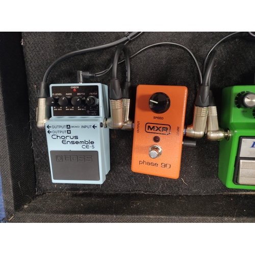 439 - Collection of guitar and effects pedals to include Visual Sound VS-XO overdrive pedal, Boss Chorus E... 