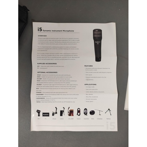 443 - Two boxed Audix microphones to include an i5 Cardiod microphone and an OM6 Dynamic Hypercardiod micr... 