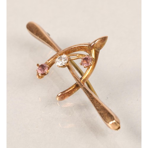 64 - Ladies 9 ct rose gold wishbone bar brooch