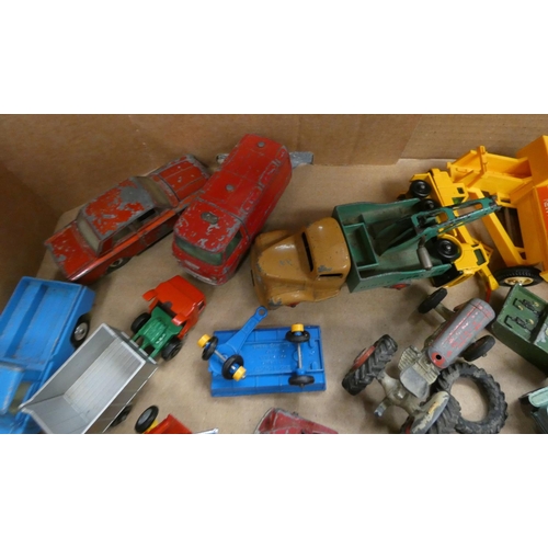 186 - Collection of die cast cars and lorries including Benborn, Dinky, Corgi, etc. 