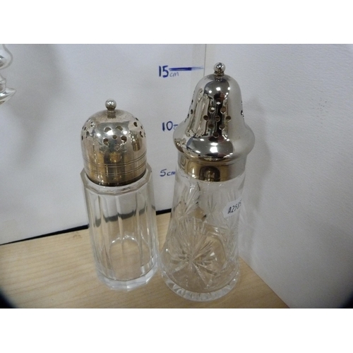 31 - Group of EP and plated wares to include an oval galleried tray, cream and sugar on stand, scalloped ... 