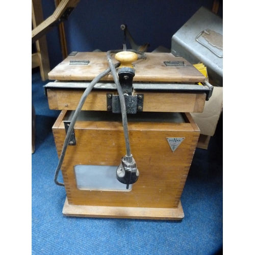 64 - Sankyo Super 8 Standard Dualux 2000H, Yashica 8mm editor, quantity of Kodak movie reels, and a Bell ... 