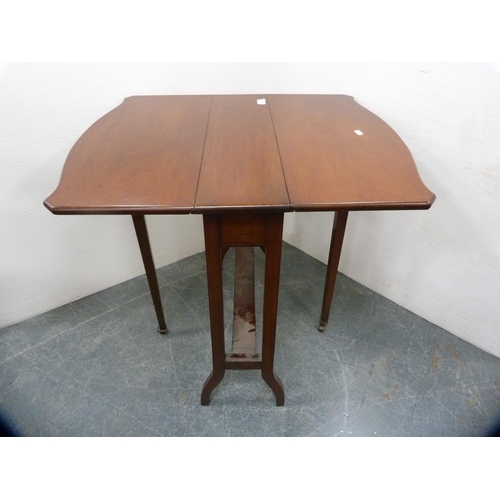 572 - Mahogany Sutherland table.