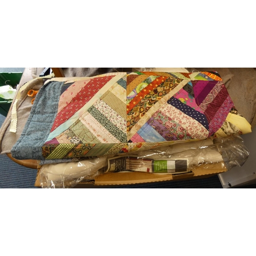 486 - Single patchwork quilt and various modern curtains