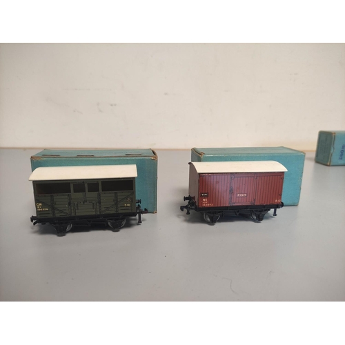 373 - Collection of boxed OO gauge Hornby Dublo rolling stock to include two Corridor D1 Coaches, an Esso ... 