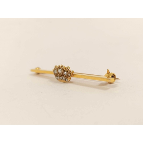 61 - 9ct gold Naval Crown brooch by Bensons, 1968, 2.6g.