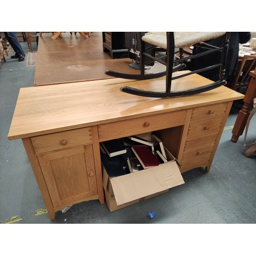 241 - Modern oak desk