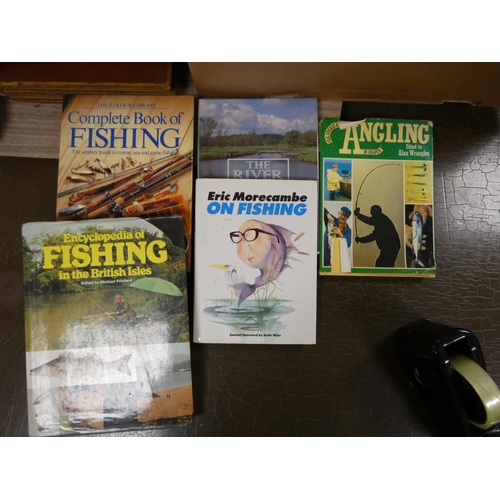 21 - Angling.  A carton of various vols.