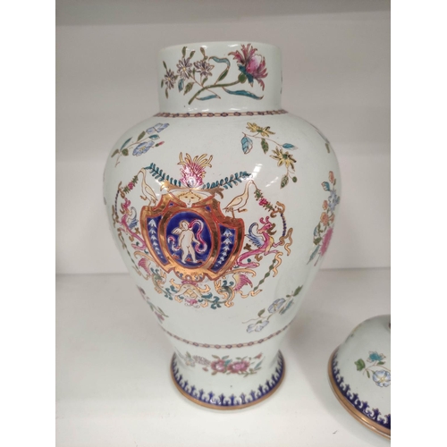 273 - Late 19th/early 20th century armorial vase with cover, possibly by Samson of Paris, of baluster form... 