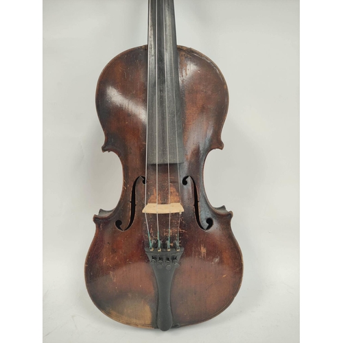 353 - Victorian 4/4 size violin, likely of Saxony origin, with spruce top and two piece maple back, in fit... 